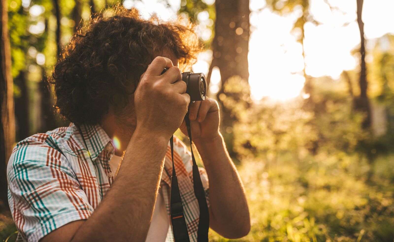 Ismail Sirdah Taking Photo